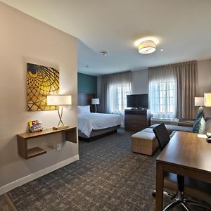 One-Bedroom King Room Roll Shower Hearing Accessible Non-Smoking